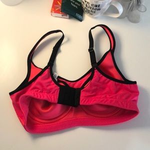 Victoria's Secret Intimates & Sleepwear - Bright Pink Victoria’s Secret Sports Bra Victoria's Secret Intimates & Sleepwear - Bright Pink Victoria’s Secret Sports Bra